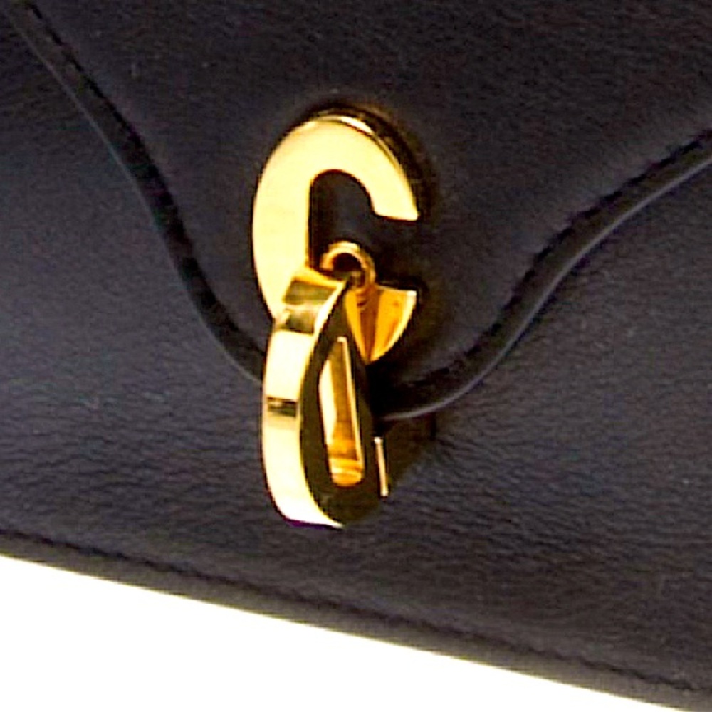 Gorgeous CALFSKIN CHRISTIAN DIOR C’EST DIOR BAG(Includes Authenticity Card) - Picture 3 of 16